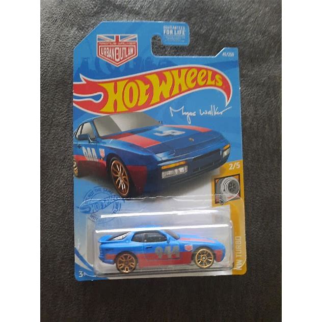 Hot Wheels 45/250 '89 Porsche 944 Turbo HW Turbo 2/5. Hot Wheels