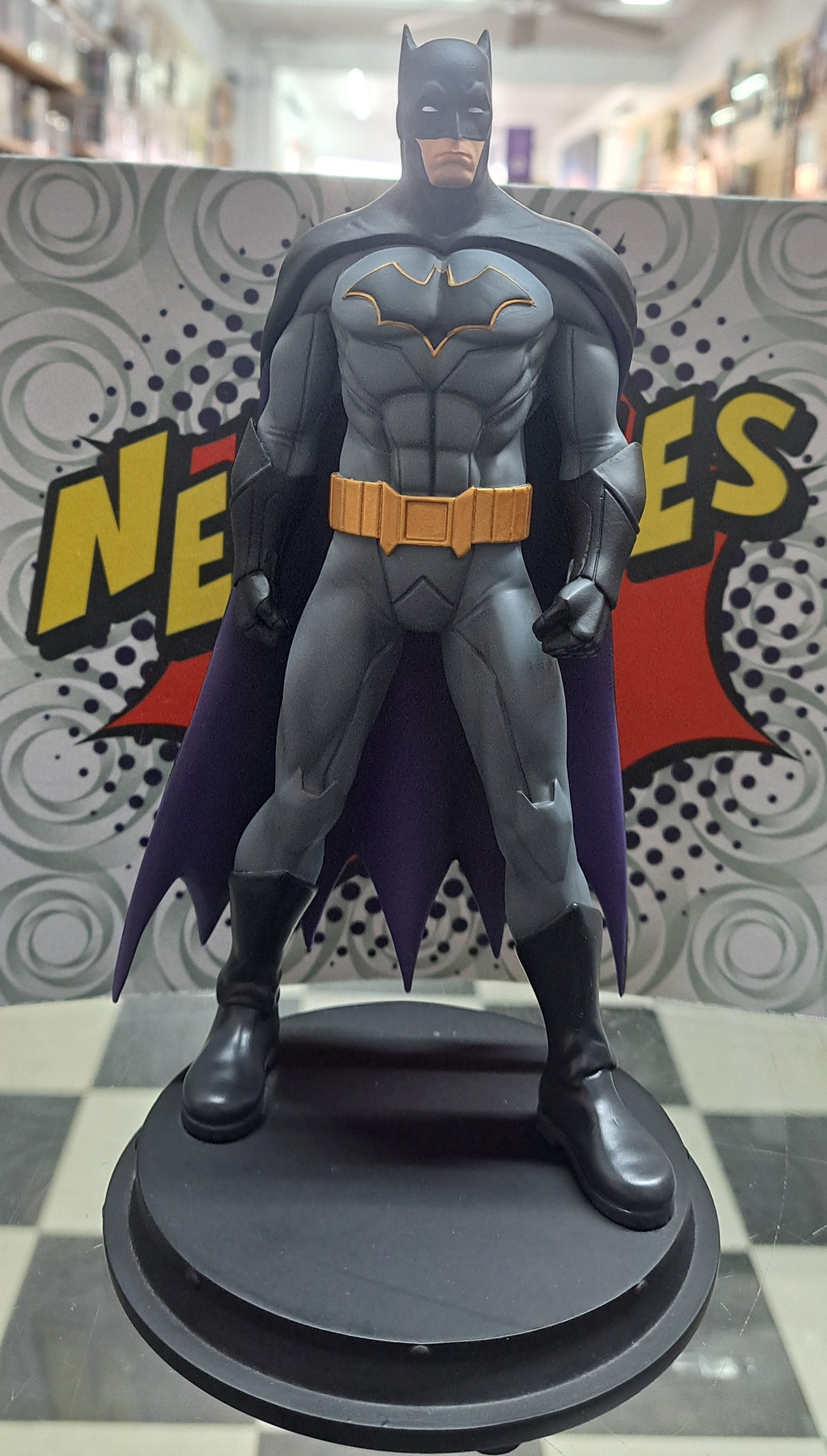 Batman Rebirth Icon Heroes Collectible Statue #1420/2100