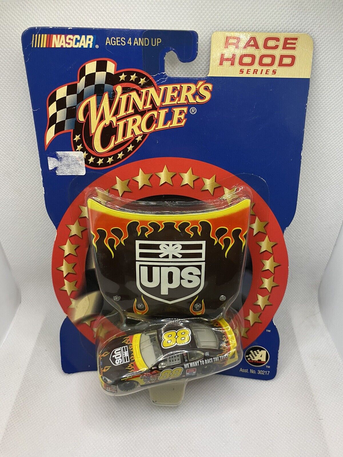 DALE JARRETT UPS FLAMES RACE HOOD SERIES 1/64 WINNERS CIRCLE 2002.