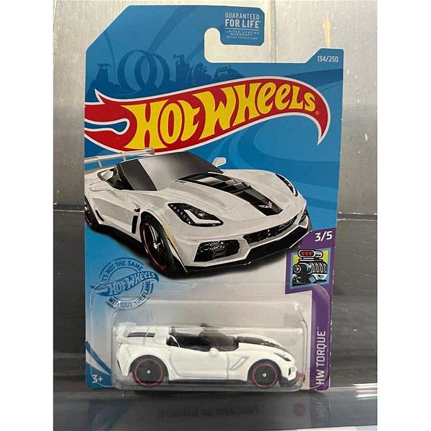 Giant Kids World Hot Wheels HW Torque 3/5 (2020) White '19 Corvette ZR1 Convertible Car