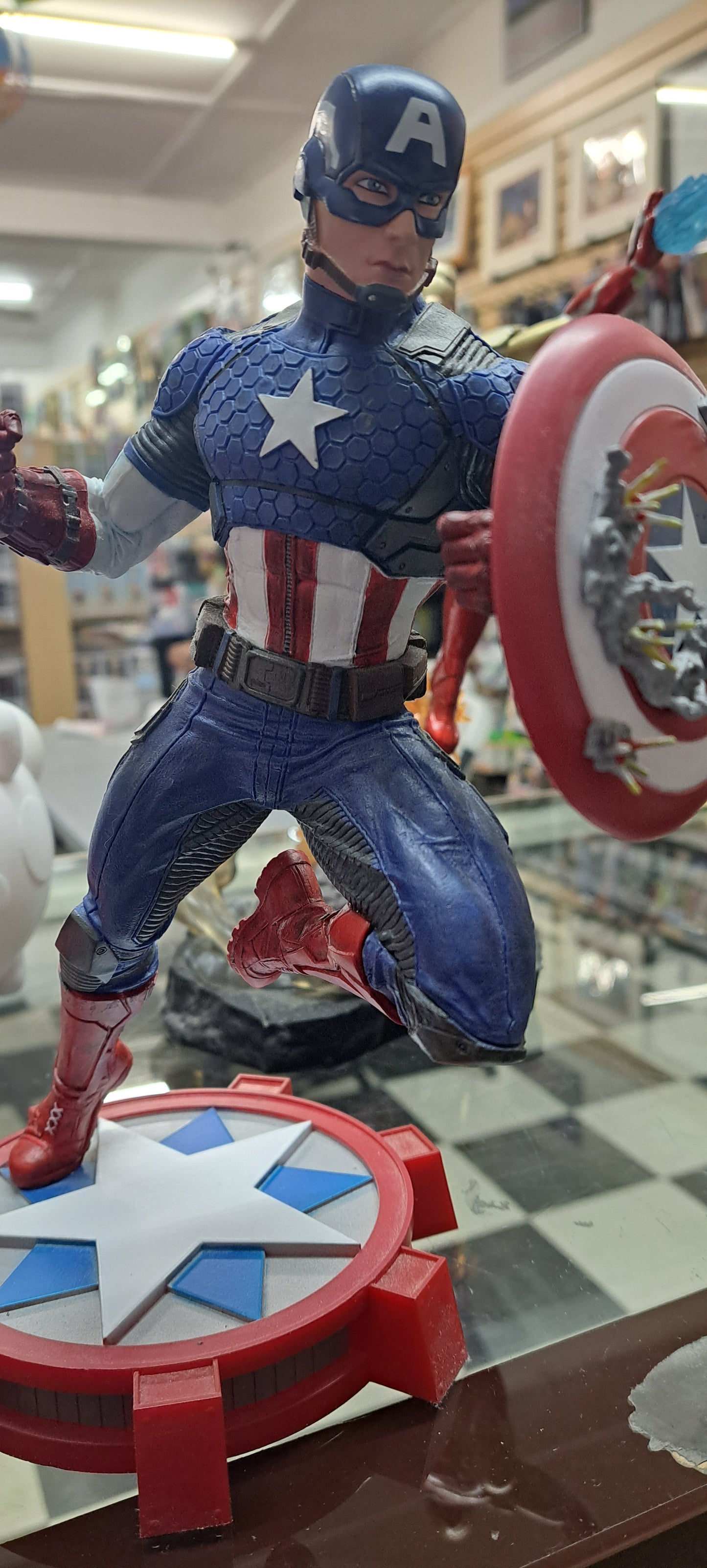 Captain America Marvel Gallery PVC Diorama Statue Diamond Select Toys