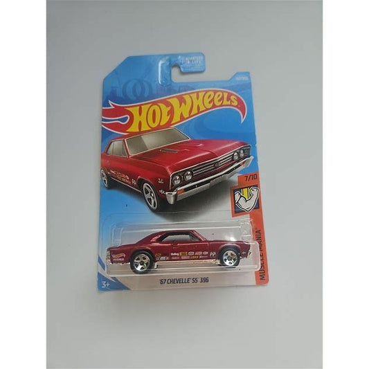 Hot Wheels 2019 Muscle Mania Series 7/10 '67 Chevelle SS 396 FYD07 1:64 Scale