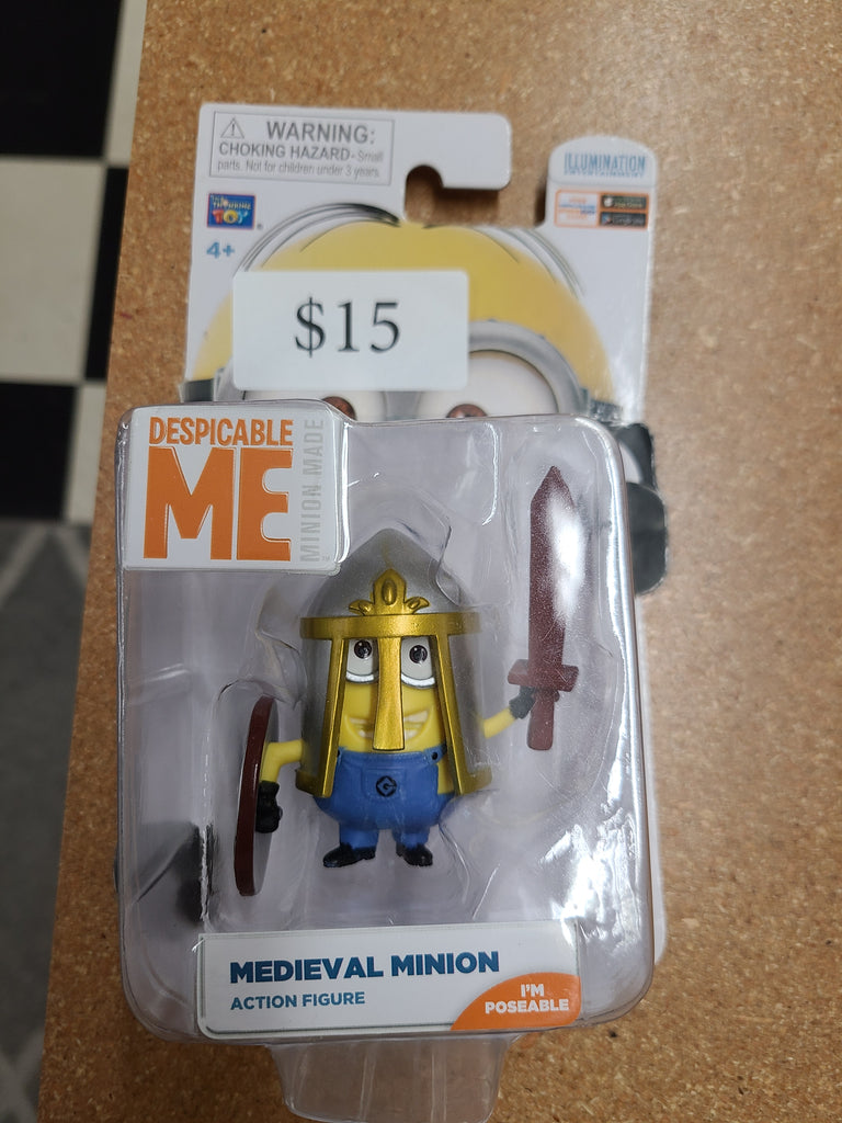 New DESPICABLE ME 2 Minion Made ~ MEDIEVAL MINION ~ Poseable 2.5" Action Figure.