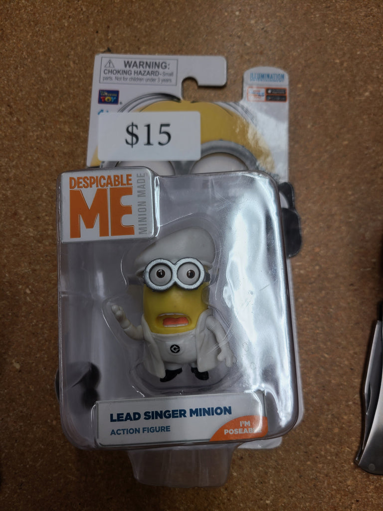 New DESPICABLE ME 2 Minion Made ~ LEAD SINGER MINION ~ Poseable 2.5" Action Figure.