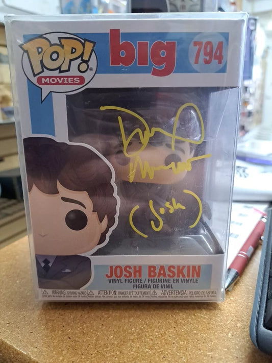 Funko POP 794 "Big" Josh Baskin with Signature By David Moscow