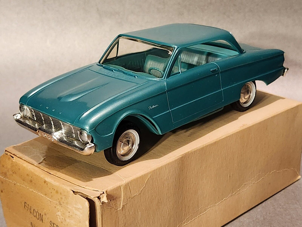 AMT 1960 Ford Falcon Hdtp. 1/25 Scale Promo, Sultana Turquoise, Excellent/Boxed.