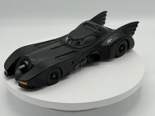 Jada Toys 98224 Tim Burton Batman Diecast Model 1/24 1989 Batmobile